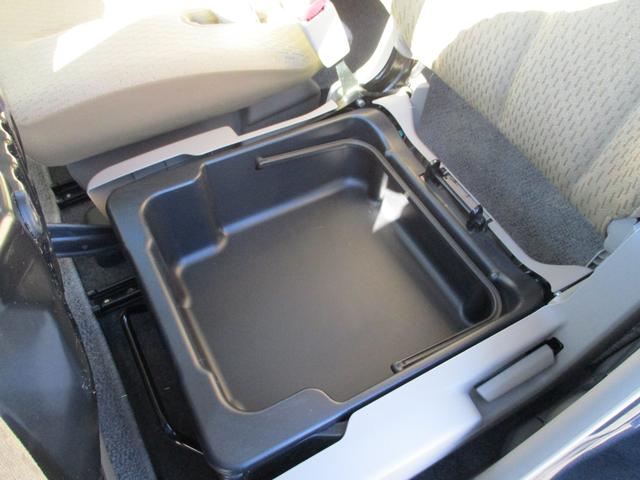 X 4WD/スマートキー/左リヤオートスライド/プッシュスタート/オートエアコン/ETC/シートヒーター/ナビテレビ(27枚目)