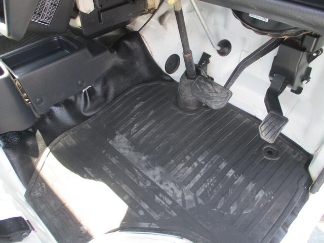 ＮＴ１００クリッパートラック ＤＸ　４ＷＤ／エアコン／パワステ／運転席エアバック（12枚目）