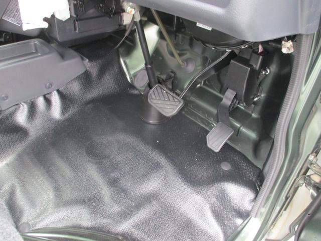 スーパーキャリイ Ｘ　届出済未使用車／４ＷＤ／エアコン／パワステ／パワーウインド／キーレス／衝突軽減ブレーキ／横滑り防止／アイドリングストップ／フォグランプ／両席エアバック（31枚目）