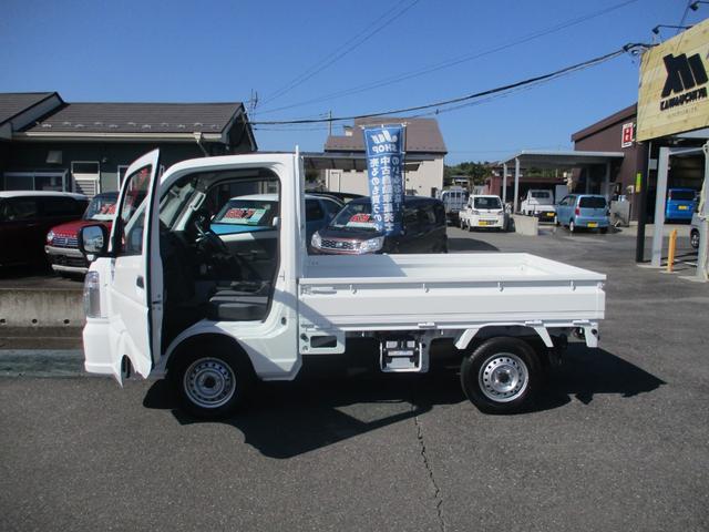 キャリイトラック ＫＣエアコン・パワステ　４ＷＤ／キーレス／パワーウインド／両席エアバック／衝突軽減ブレーキ／横滑り防止／車両逸脱防止／アイドリングストップ／バックソナー（4枚目）