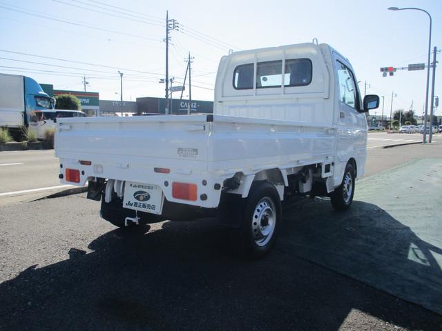 キャリイトラック ＫＣエアコン・パワステ　４ＷＤ／キーレス／パワーウインド／両席エアバック／衝突軽減ブレーキ／横滑り防止／車両逸脱防止／アイドリングストップ／バックソナー（6枚目）
