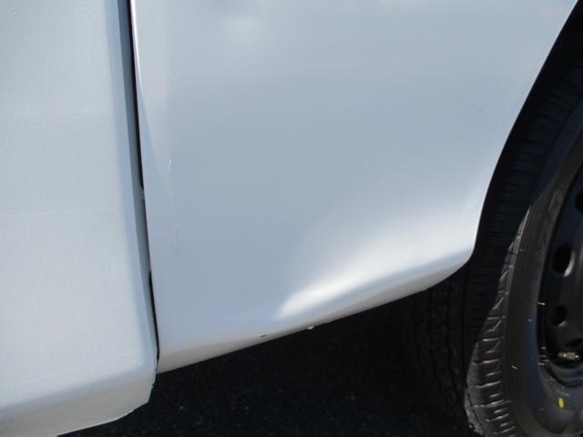 サンバートラック ＴＢ　４ＷＤ／５速／エアコン／パワステ／運転席エアバック／タイヤ４本新品／タイミングベルト交換済／ＥＬ付き（37枚目）