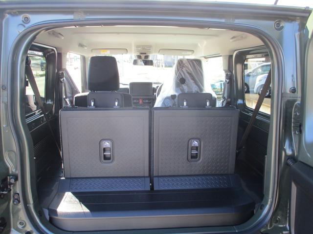 ジムニー XC 届出済未使用車/4WD/ターボ/純正アルミ/衝突軽減ブレーキ/横滑り防止/スマートキー/アイドリングストップ/オートエアコン/両席シートヒーター/クルーズコントロール/フォグランプ/LEDヘッドライト(31枚目)