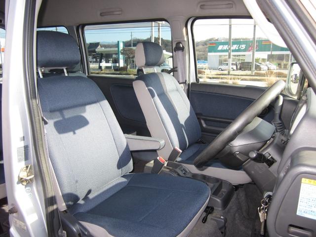 ディアスワゴン スーパーチャージャー　タフパッケージ　４ＷＤ／キーレス／フォグランプ／リアヒーター／ハイルーフ／両席エアバック／純正アルミホイール／タイミングベルト交換済（13枚目）