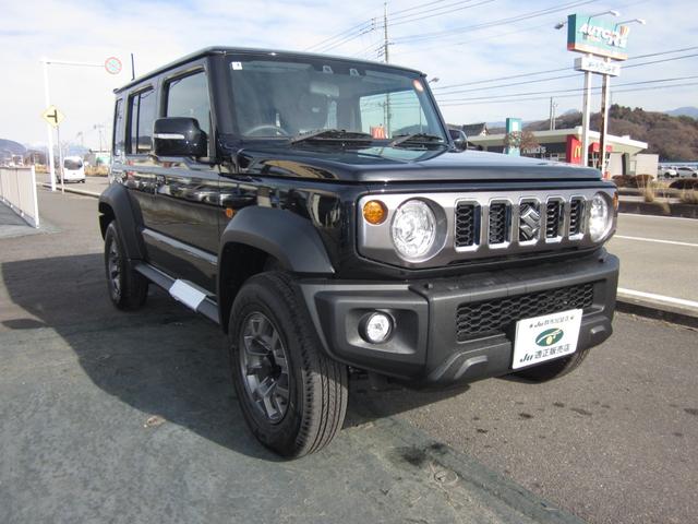 ジムニーノマド ＦＣ　登録済み未使用車／４ＷＤ／スマートキー／アイドリングストップ／オートエアコン／衝突軽減ブレーキ／横滑り防止／クルーズコントロール／レーンキープアシスト／オートマチックハイビーム／シートヒーター（3枚目）