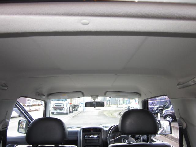 ジムニー クロスアドベンチャーＸＣ　４ＷＤ／５速／ターボ／純正アルミホイール／シートヒーター／フォグランプ／タイミングチェーン仕様（10枚目）