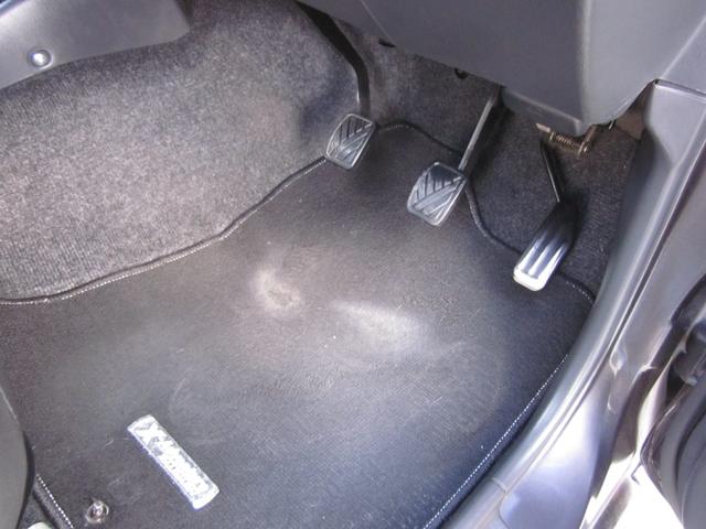 ジムニー クロスアドベンチャーＸＣ　４ＷＤ／５速／ターボ／純正アルミホイール／シートヒーター／フォグランプ／タイミングチェーン仕様（26枚目）