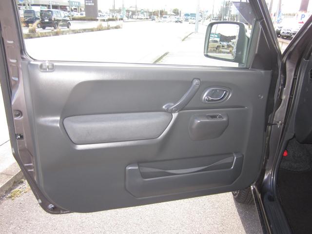 ジムニー クロスアドベンチャーＸＣ　４ＷＤ／５速／ターボ／純正アルミホイール／シートヒーター／フォグランプ／タイミングチェーン仕様（28枚目）