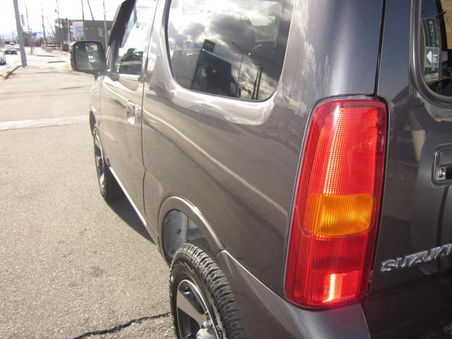 ジムニー クロスアドベンチャーＸＣ　４ＷＤ／５速／ターボ／純正アルミホイール／シートヒーター／フォグランプ／タイミングチェーン仕様（31枚目）