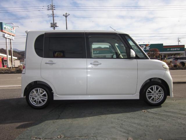 タント カスタムＸリミテッド　キーフリーシステム／オートエアコン／左リヤオートスライド／純正アルミホイール／フォグランプ／ナビテレビ／ドアミラーウインカー（5枚目）