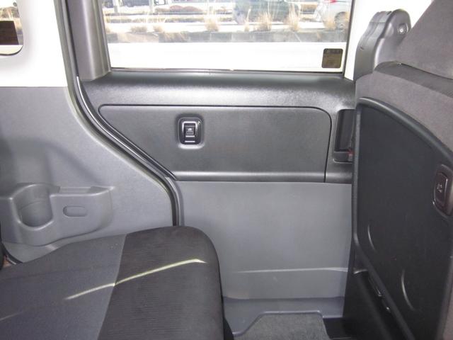 タント カスタムＸリミテッド　キーフリーシステム／オートエアコン／左リヤオートスライド／純正アルミホイール／フォグランプ／ナビテレビ／ドアミラーウインカー（36枚目）