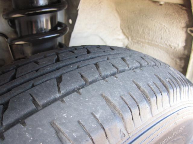 ハイゼットトラック ローダンプ　４ＷＤ／５速／パワステ／エアコン／デフロック（28枚目）