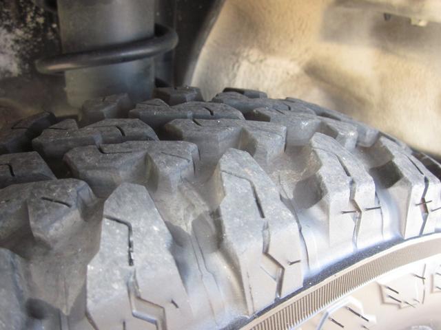 ハイゼットトラック ジャンボ　４ＷＤ／５速／パワステ／エアコン／パワーウインド／ハイルーフ／社外アルミホイール／ジオランダーＭＴ装着（23枚目）