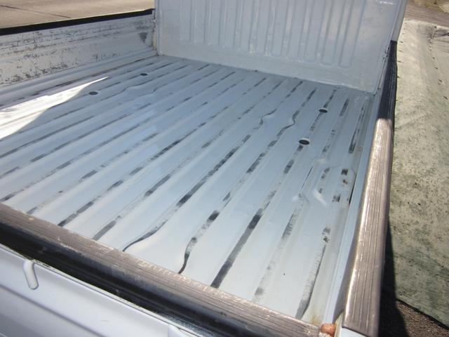 ミニキャブトラック スーパーカスタム 4WD/エアコン/パワステ/作業灯(9枚目)