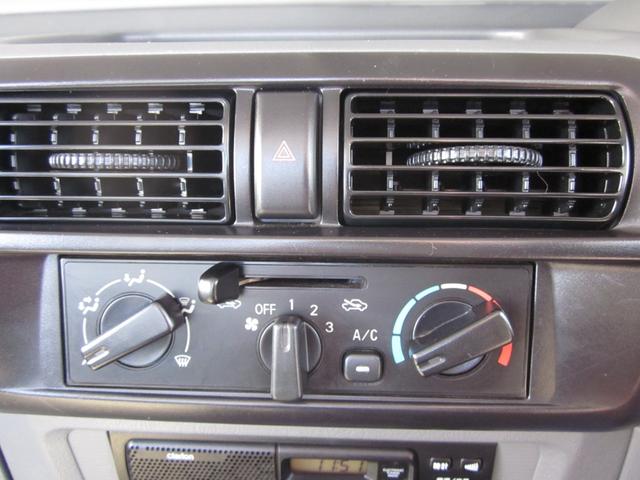 ミニキャブトラック スーパーカスタム 4WD/エアコン/パワステ/作業灯(22枚目)