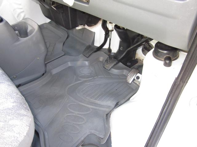 ミニキャブトラック スーパーカスタム 4WD/エアコン/パワステ/作業灯(26枚目)