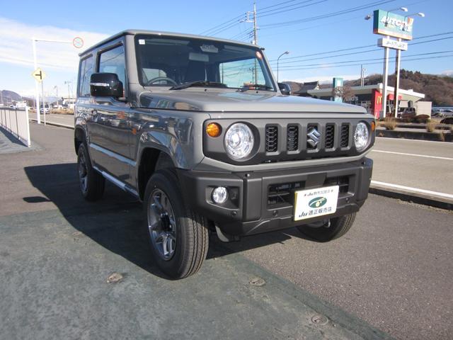 ジムニー XG 届出済未使用車/4WD/ターボ/純正アルミ/衝突軽減ブレーキ/横滑り防止/アイドリングストップ/フォグランプ/ステアリングスイッチ/クルーズコントロール/オートライト/オートAC/ヒルダウンサポート(3枚目)
