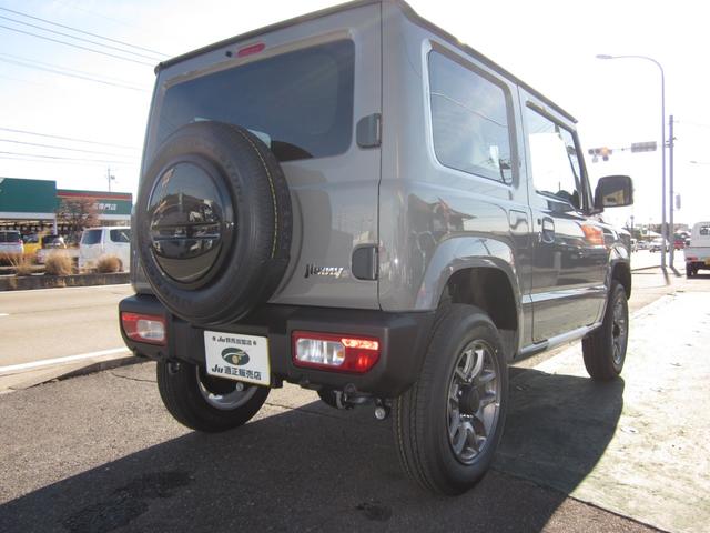 ジムニー XG 届出済未使用車/4WD/ターボ/純正アルミ/衝突軽減ブレーキ/横滑り防止/アイドリングストップ/フォグランプ/ステアリングスイッチ/クルーズコントロール/オートライト/オートAC/ヒルダウンサポート(6枚目)