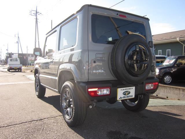 ジムニー XG 届出済未使用車/4WD/ターボ/純正アルミ/衝突軽減ブレーキ/横滑り防止/アイドリングストップ/フォグランプ/ステアリングスイッチ/クルーズコントロール/オートライト/オートAC/ヒルダウンサポート(8枚目)