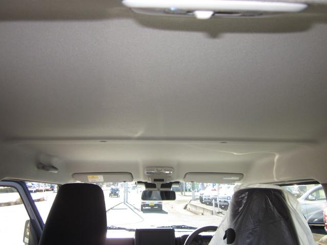 ジムニー XG 届出済未使用車/4WD/ターボ/純正アルミ/衝突軽減ブレーキ/横滑り防止/アイドリングストップ/フォグランプ/ステアリングスイッチ/クルーズコントロール/オートライト/オートAC/ヒルダウンサポート(10枚目)