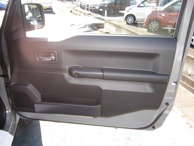 ジムニー XG 届出済未使用車/4WD/ターボ/純正アルミ/衝突軽減ブレーキ/横滑り防止/アイドリングストップ/フォグランプ/ステアリングスイッチ/クルーズコントロール/オートライト/オートAC/ヒルダウンサポート(26枚目)