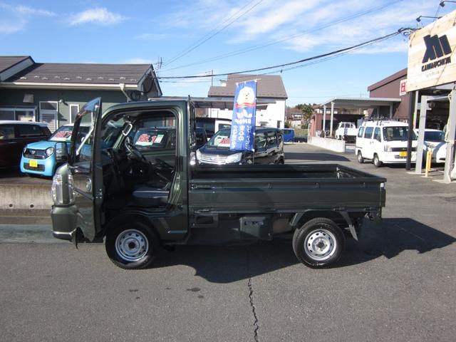 キャリイトラック 農繁スペシャル 4WD/衝突軽減ブレーキ/横滑り防止/エアコン/パワステ/両席エアバック/キーレス/フォグランプ/パワーウインド/デフロック/スタッドレスタイヤ(4枚目)