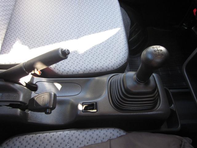 キャリイトラック 農繁スペシャル 4WD/衝突軽減ブレーキ/横滑り防止/エアコン/パワステ/両席エアバック/キーレス/フォグランプ/パワーウインド/デフロック/スタッドレスタイヤ(16枚目)