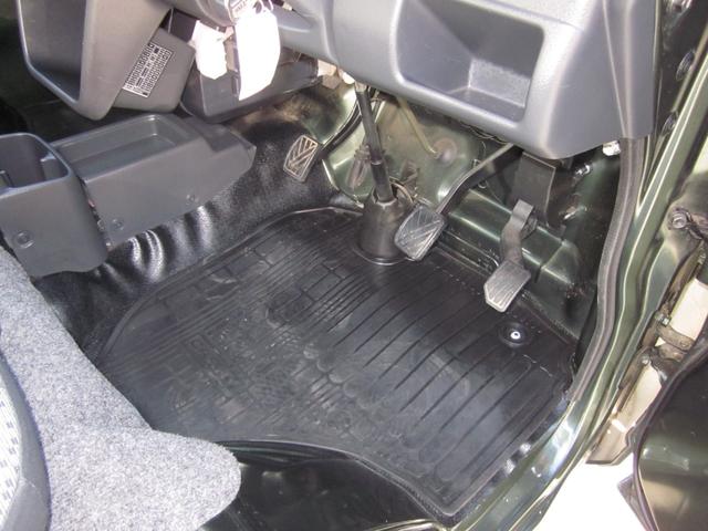 キャリイトラック 農繁スペシャル 4WD/衝突軽減ブレーキ/横滑り防止/エアコン/パワステ/両席エアバック/キーレス/フォグランプ/パワーウインド/デフロック/スタッドレスタイヤ(27枚目)