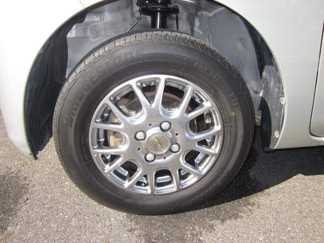 タント Ｘ　４ＷＤ／キーフリーシステム／社外アルミホイール／左リアスライドドア（18枚目）
