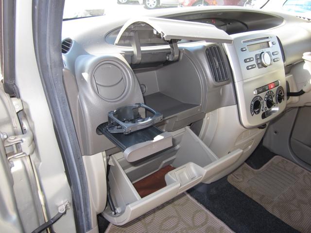 タント Ｘ　４ＷＤ／キーフリーシステム／社外アルミホイール／左リアスライドドア（27枚目）