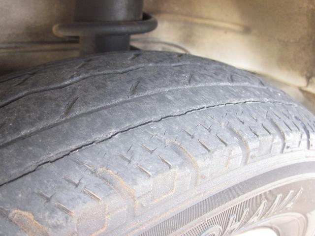 キャリイトラック ＦＣ農繁仕様　４ＷＤ／エアコン／パワステ／デフロック／タイヤ４本新品／ショートホイールベース（20枚目）