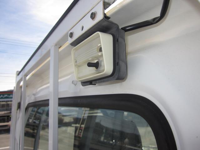 キャリイトラック ＦＣ農繁仕様　４ＷＤ／エアコン／パワステ／デフロック／タイヤ４本新品／ショートホイールベース（21枚目）