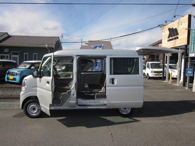 エブリイ ＰＡリミテッド　４ＷＤＡＵＴＯ／パワーウインドウ／キーレス／衝突軽減ブレーキ／横滑り防止／アイドリングストップ／パーキングセンサー／オートマチックハイビーム（4枚目）