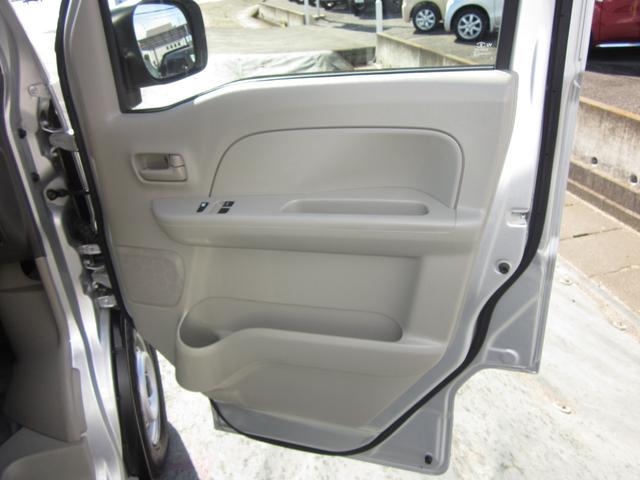 エブリイ ＰＡリミテッド　４ＷＤＡＵＴＯ／パワーウインドウ／キーレス／衝突軽減ブレーキ／横滑り防止／アイドリングストップ／パーキングセンサー／オートマチックハイビーム（27枚目）