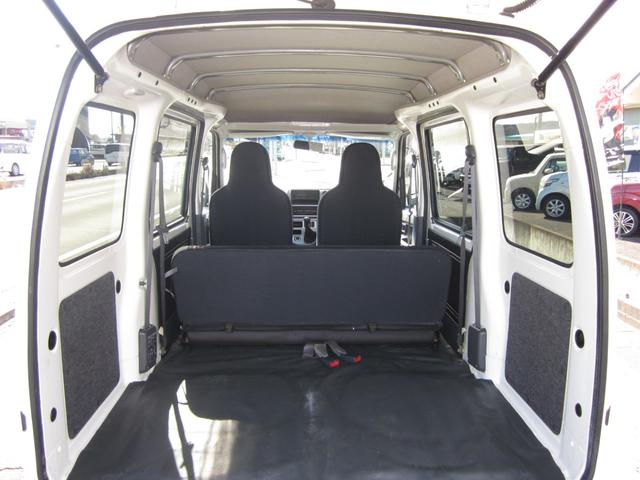 ハイゼットカーゴ デラックスリミテッド　４ＷＤ／ハイルーフ／パワーウインドウ／キーレス（29枚目）