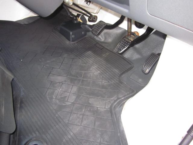 ハイゼットカーゴ デラックスリミテッド　４ＷＤ／ハイルーフ／パワーウインドウ／キーレス（31枚目）