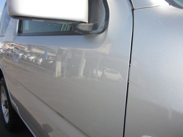 ジムニー ＸＣ　５速／４ＷＤ／ターボ／ルーフレール／フォグランプ／純正アルミホイール／ナビテレビ（53枚目）