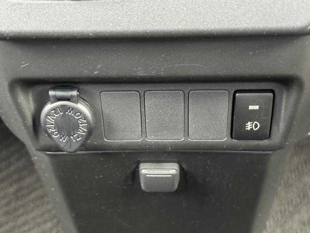 タンク Ｘ　Ｓ　バックカメラ付ＳＤナビ／ドラレコ／車検整備渡し　ドライブレコーダー　バックカメラ　オートライト　Ｂｌｕｅｔｏｏｔｈ　スライドドア　純正ナビ　プッシュスタート　衝突被害軽減システム　アイドリングストップ　横滑り防止機能　衝突安全ボディ（41枚目）