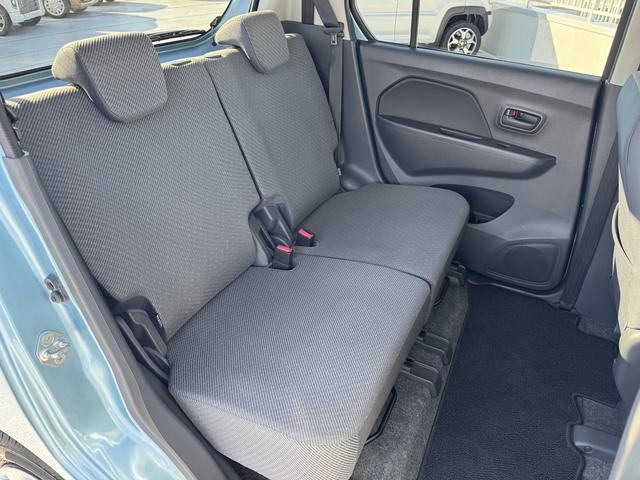 ワゴンＲ ＦＸ　ＣＤステレオ／シートヒーター／車検整備渡し　ＣＤプレーヤー［ＡＭ／ＦＭラジオ付］　シートヒーター　オートエアコン　アイドリングストップ　衝突安全ボディ　盗難防止システム　ＣＶＴ　４輪ＡＢＳ　キーレスエトリー（20枚目）