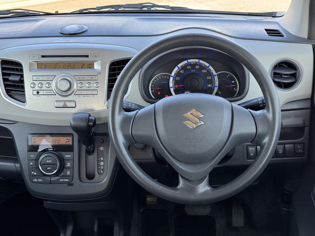 ワゴンＲ ＦＸ　ＣＤステレオ／シートヒーター／車検整備渡し　ＣＤプレーヤー［ＡＭ／ＦＭラジオ付］　シートヒーター　オートエアコン　アイドリングストップ　衝突安全ボディ　盗難防止システム　ＣＶＴ　４輪ＡＢＳ　キーレスエトリー（22枚目）