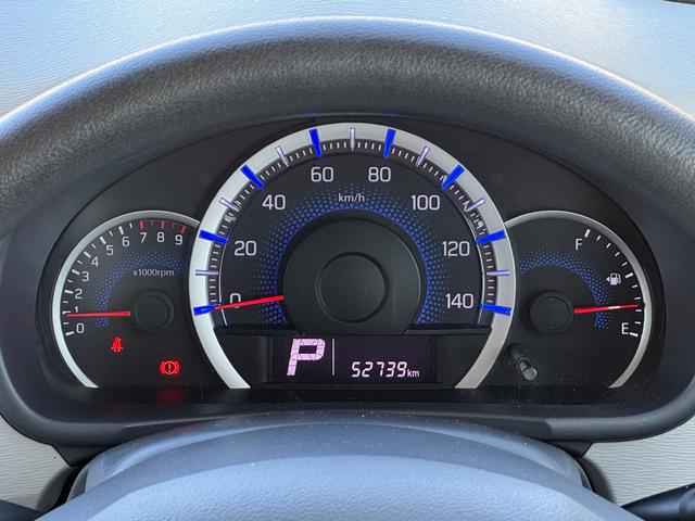 ワゴンＲ ＦＸ　ＣＤステレオ／シートヒーター／車検整備渡し　ＣＤプレーヤー［ＡＭ／ＦＭラジオ付］　シートヒーター　オートエアコン　アイドリングストップ　衝突安全ボディ　盗難防止システム　ＣＶＴ　４輪ＡＢＳ　キーレスエトリー（23枚目）
