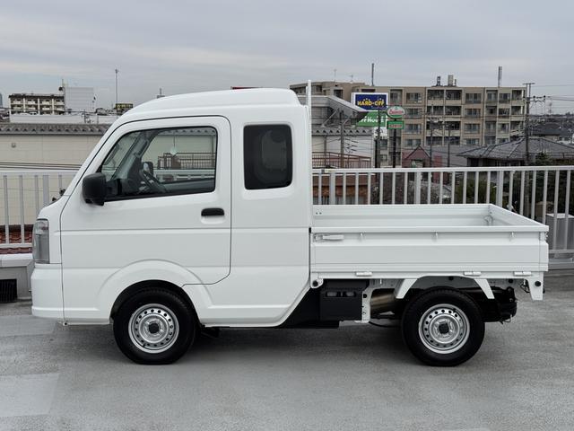 スーパーキャリイ L パートタイム4WD/4AT 5型 衝突被害軽減システム 禁煙車 スズキセーフティーサポート 4WD 衝突被害軽減システム アイドリングストップ 横滑り防止機能 衝突安全ボディ オートライト(10枚目)