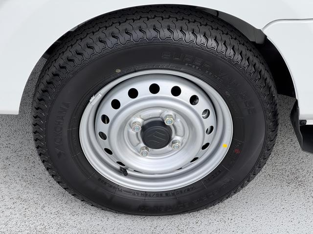 スーパーキャリイ L パートタイム4WD/4AT 5型 衝突被害軽減システム 禁煙車 スズキセーフティーサポート 4WD 衝突被害軽減システム アイドリングストップ 横滑り防止機能 衝突安全ボディ オートライト(15枚目)