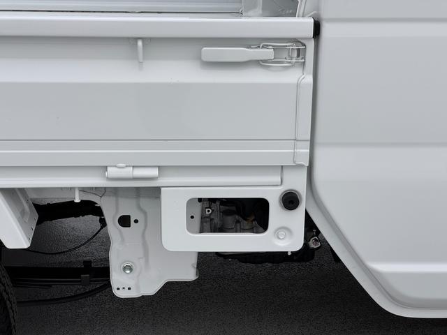 スーパーキャリイ L パートタイム4WD/4AT 5型 衝突被害軽減システム 禁煙車 スズキセーフティーサポート 4WD 衝突被害軽減システム アイドリングストップ 横滑り防止機能 衝突安全ボディ オートライト(22枚目)