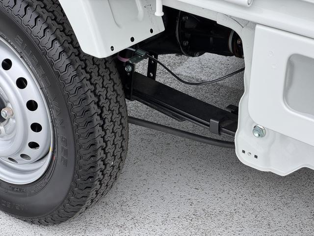 スーパーキャリイ L パートタイム4WD/4AT 5型 衝突被害軽減システム 禁煙車 スズキセーフティーサポート 4WD 衝突被害軽減システム アイドリングストップ 横滑り防止機能 衝突安全ボディ オートライト(23枚目)