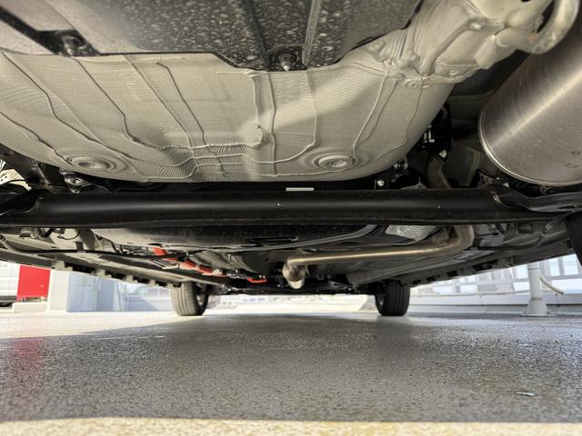 ソリオバンディット ＨＹＢＲＩＤ　ＳＶ　５ＡＧＳ　全方位モニタ用カメラＰＫＧ　全方位モニター用カメラパッケージ　オートライト　電動スライドドア　プッシュスタート　シートヒーター　オートエアコン　スズキセーフティーサポート　衝突被害軽減システム　アイドリングストップ　横滑り防止（18枚目）