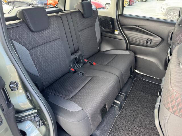 ソリオバンディット ＨＹＢＲＩＤ　ＳＶ　５ＡＧＳ　全方位モニタ用カメラＰＫＧ　全方位モニター用カメラパッケージ　オートライト　電動スライドドア　プッシュスタート　シートヒーター　オートエアコン　スズキセーフティーサポート　衝突被害軽減システム　アイドリングストップ　横滑り防止（24枚目）