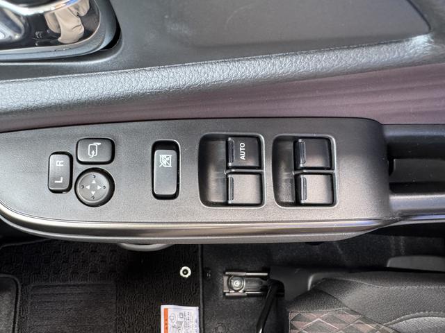 ソリオバンディット ＨＹＢＲＩＤ　ＳＶ　５ＡＧＳ　全方位モニタ用カメラＰＫＧ　全方位モニター用カメラパッケージ　オートライト　電動スライドドア　プッシュスタート　シートヒーター　オートエアコン　スズキセーフティーサポート　衝突被害軽減システム　アイドリングストップ　横滑り防止（44枚目）