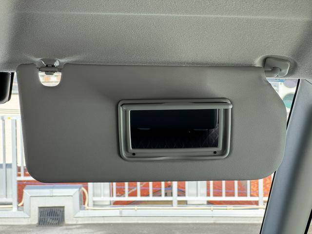 ソリオバンディット ＨＹＢＲＩＤ　ＳＶ　５ＡＧＳ　全方位モニタ用カメラＰＫＧ　全方位モニター用カメラパッケージ　オートライト　電動スライドドア　プッシュスタート　シートヒーター　オートエアコン　スズキセーフティーサポート　衝突被害軽減システム　アイドリングストップ　横滑り防止（53枚目）