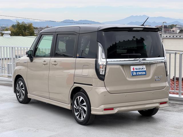 ソリオバンディット ＨＹＢＲＩＤ　ＭＶ　３型　ＤＳＢＳＩＩ／１０型メモリーナビ　デュアルセンサーブレーキサポートＩＩ　１０インチメモリーナビ　オートライト　Ｂｌｕｅｔｏｏｔｈ　電動スライドドア　電動パーキングブレーキ　プッシュスタート　シートヒーター　オートエアコン　禁煙車（9枚目）